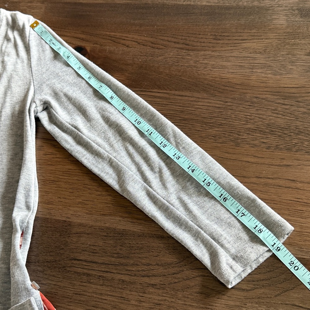 Little Yellow Button Small Top - Picture 11 of 14